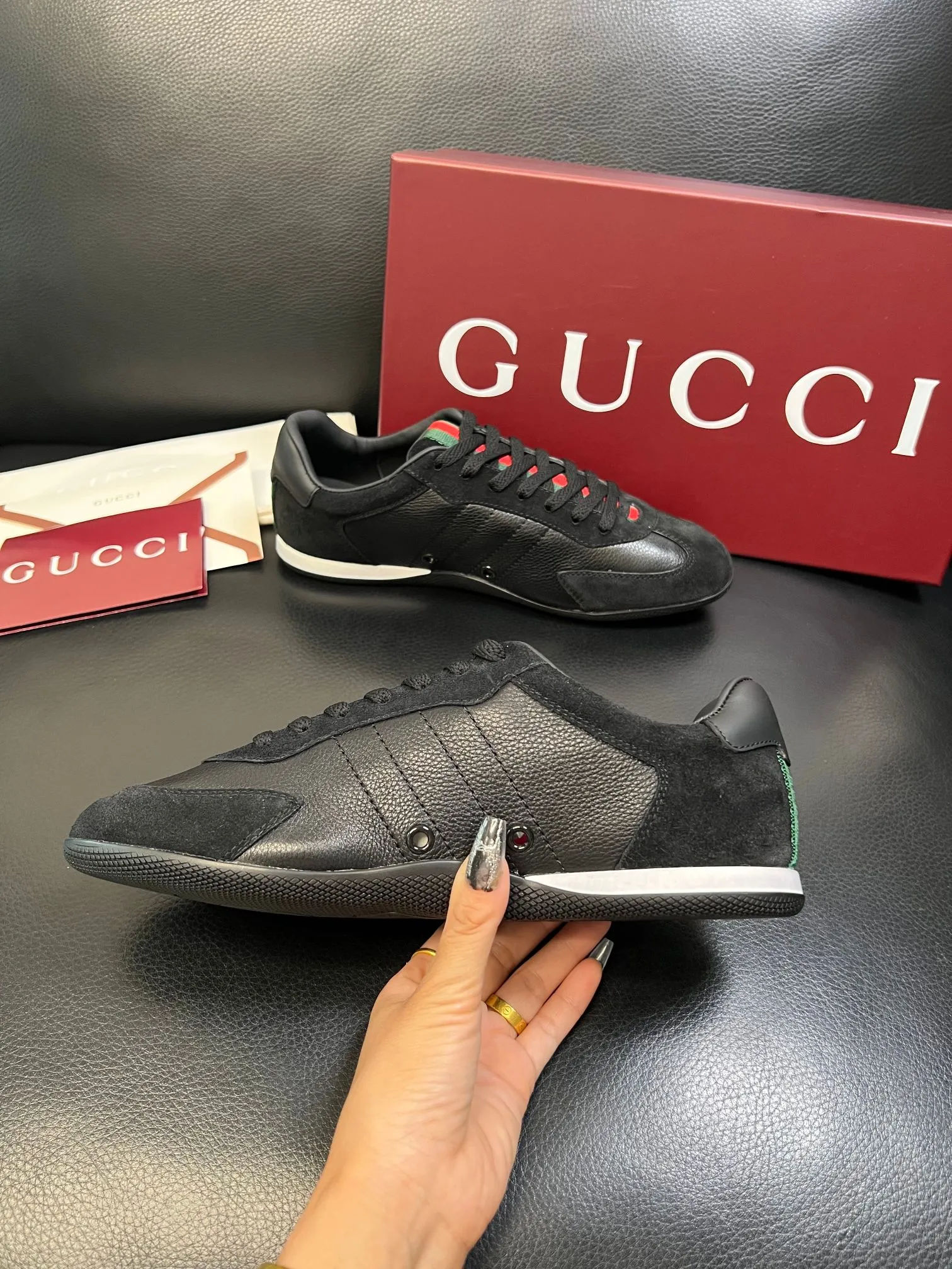 P420. New men's shoes GUCCI [Lightning] latest shoes shipped. Original quality, fashionable, special materials, inner mesh, brand new packaging. The foot feels super comfortable and the workmanship is impeccable Code number: 38-45 No. 058